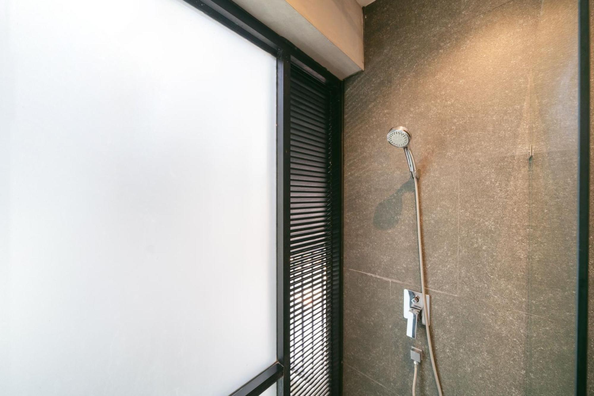 Lami - Luxury 3-bedroom Modern In With Private Pool, Gym & Sauna וילה Phuket