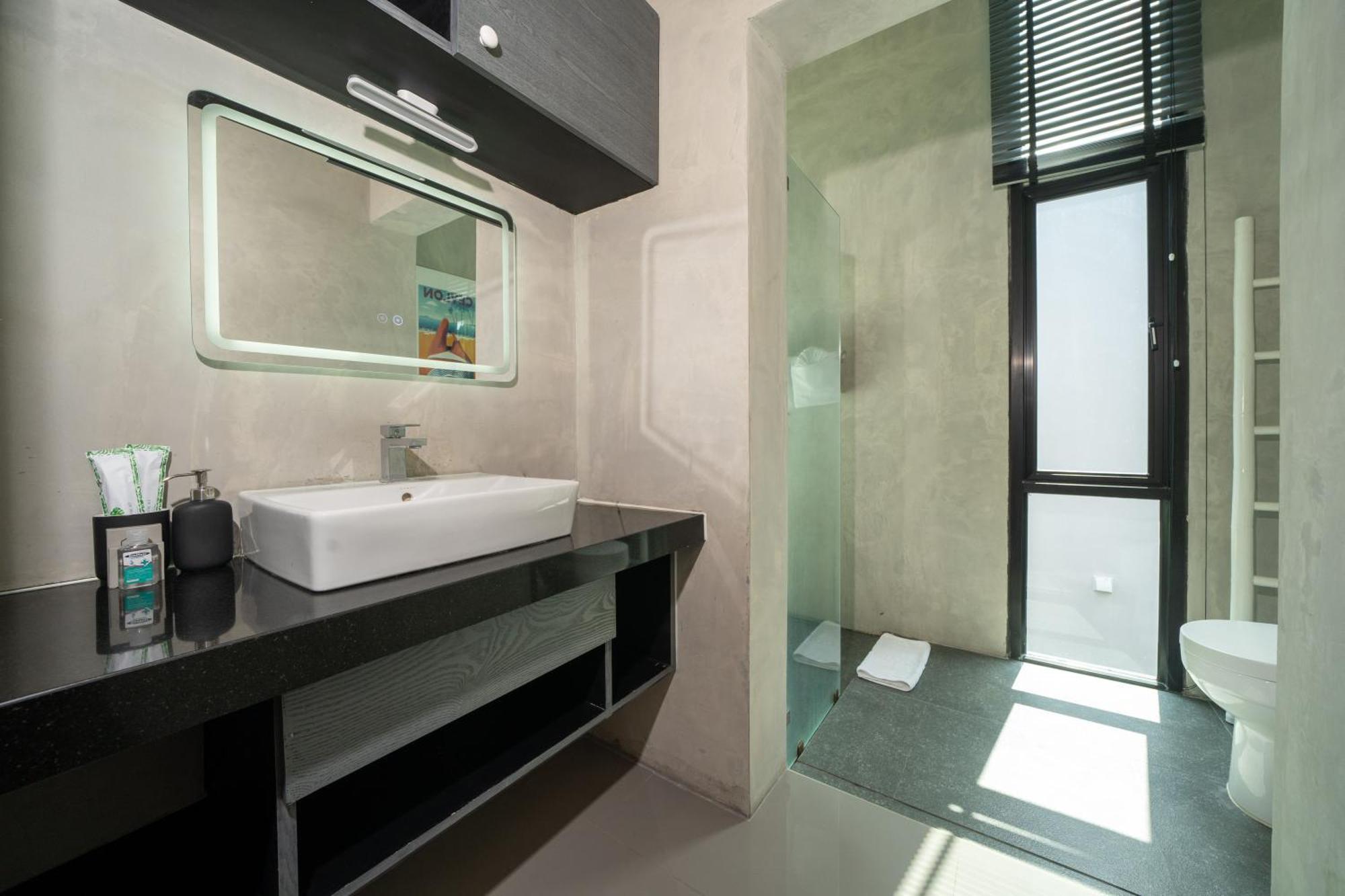 Lami - Luxury 3-bedroom Modern In With Private Pool, Gym & Sauna וילה Phuket